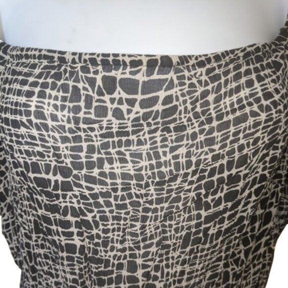 ---  Printed Blouse with Deep Square Neckline Size 14 - Picture 3 of 4